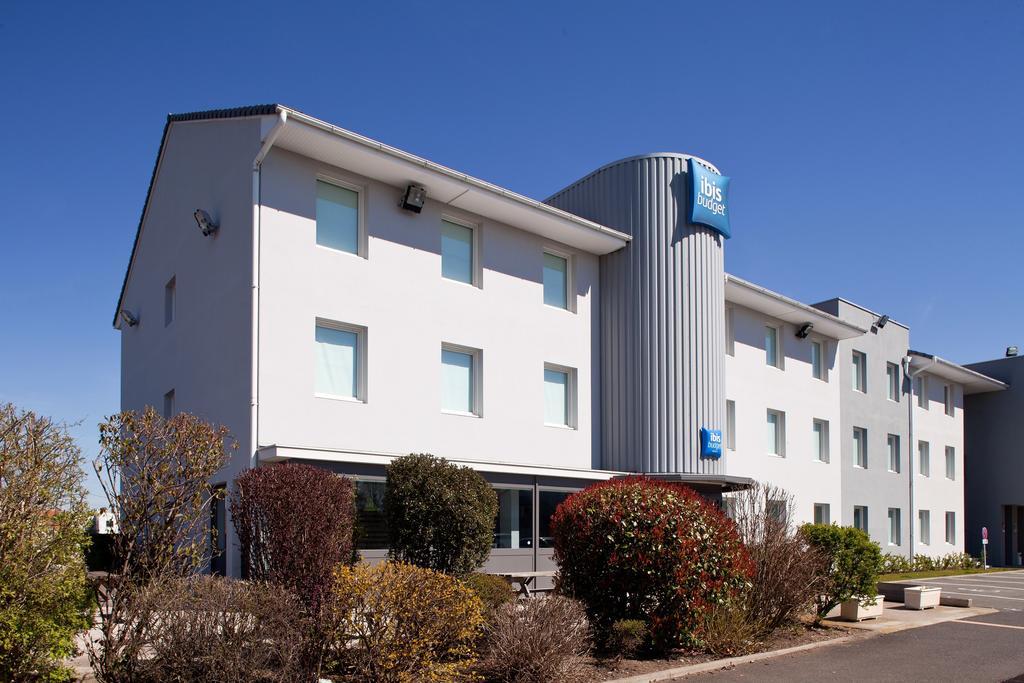 Ibis Budget Clermont Ferrand Nord Riom Exterior foto